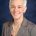 Dr. Sarah Mills headshot